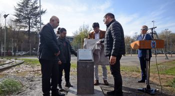 Comunidad UBB recordó a estudiante fallecido y descubrió placa en su memoria