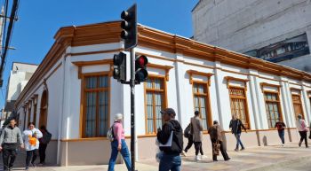 Proyecto desarrollado por la UBB: Concluyen obras de rehabilitación de teatro de la U. de Antofagasta