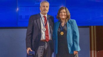 Académico Luis Améstica recibe Medalla Rectoral de la UTEM por su aporte estratégico a la educación superior