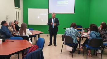 Renovación curricular y desafíos futuros marcan jornada de trabajo de la UGCM