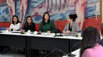 Comisión Electoral y candidaturas a Rectoría abordan normas de campaña y sortean orden en papeleta de votación